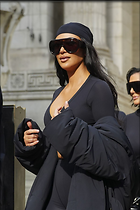 Celebrity Photo: Kimberly Kardashian
1200x1800 170 kb
Viewed 4 times
@BestEyeCandy.com