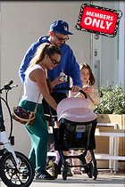 Celebrity Photo: Hilary Duff
1798x2698 1.6 mb
Viewed 0 times
@BestEyeCandy.com
