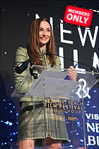 Celebrity Photo: Sophie Turner
3333x5000 4.9 mb
Viewed 1 time
@BestEyeCandy.com
