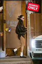 Celebrity Photo: Hailey Baldwin
1644x2466 2.0 mb
Viewed 1 time
@BestEyeCandy.com