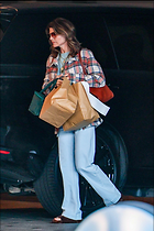 Celebrity Photo: Lori Loughlin
1342x2013 962 kb
Viewed 6 times
@BestEyeCandy.com