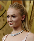 Celebrity Photo: Sophie Turner
2874x3500 950 kb
Viewed 7 times
@BestEyeCandy.com