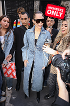 Celebrity Photo: Miley Cyrus
2333x3500 3.8 mb
Viewed 1 time
@BestEyeCandy.com