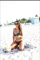 Celebrity Photo: Claudia Romani
1200x1796 161 kb
Viewed 12 times
@BestEyeCandy.com