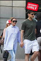 Celebrity Photo: Olivia Palermo
2000x3000 2.4 mb
Viewed 0 times
@BestEyeCandy.com