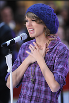 Celebrity Photo: Taylor Swift
2400x3600 959 kb
Viewed 5 times
@BestEyeCandy.com