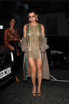 Celebrity Photo: Charli XCX
2667x4000 1,073 kb
Viewed 11 times
@BestEyeCandy.com