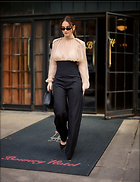 Celebrity Photo: Lily James
1200x1556 154 kb
Viewed 5 times
@BestEyeCandy.com