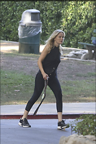 Celebrity Photo: Malin Akerman
1457x2186 875 kb
Viewed 4 times
@BestEyeCandy.com