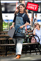 Celebrity Photo: Katie Holmes
2333x3500 3.0 mb
Viewed 1 time
@BestEyeCandy.com