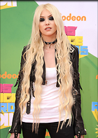 Celebrity Photo: Taylor Momsen
2130x3000 712 kb
Viewed 5 times
@BestEyeCandy.com