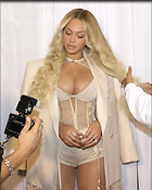 Celebrity Photo: Beyonce Knowles
1000x1250 135 kb
Viewed 43 times
@BestEyeCandy.com