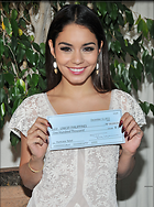 Celebrity Photo: Vanessa Hudgens
2400x3216 1.1 mb
Viewed 3 times
@BestEyeCandy.com
