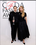 Celebrity Photo: Jennifer Lawrence
1638x2048 744 kb
Viewed 5 times
@BestEyeCandy.com