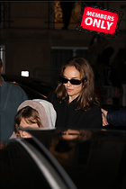 Celebrity Photo: Natalie Portman
2333x3500 1.9 mb
Viewed 0 times
@BestEyeCandy.com