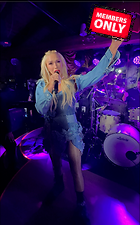 Celebrity Photo: Gwen Stefani
1980x3185 1.9 mb
Viewed 0 times
@BestEyeCandy.com