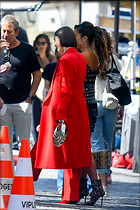 Celebrity Photo: Lily Collins
7 Photos
Photoset #714464
@BestEyeCandy.com