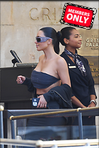 Celebrity Photo: Kimberly Kardashian
2333x3500 2.4 mb
Viewed 1 time
@BestEyeCandy.com