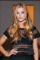 Celebrity Photo: Nina Agdal
3 Photos
Photoset #303737
@BestEyeCandy.com