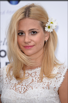 Pixie Lott one For The Boys Charity Ball in London
15 Photos
Photoset #260320
@BestEyeCandy.com