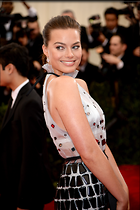 Margot Robbie 2014 Met Gala in NYC 05.05.2014
11 Photos
Photoset #285258
@BestEyeCandy.com