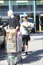 Lea Michele shopping at Whole Foods in Los Angeles 3
2400x3600 1.4 mb
Viewed 14 times
@BestEyeCandy.com