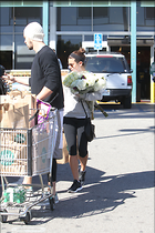 Lea Michele shopping at Whole Foods in Los Angeles 3
2400x3600 1.5 mb
Viewed 13 times
@BestEyeCandy.com