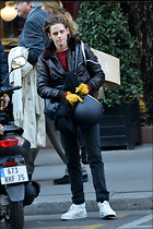 Kristen Stewart on the set of Personal Shopper in ParisP
32 Photos
Photoset #298986
@BestEyeCandy.com