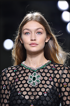 Celebrity Photo: Gigi Hadid
41 Photos
Photoset #710969
@BestEyeCandy.com