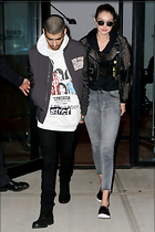 Gigi Hadid and Zayn Malik Out in New York 03-26-2016
20 Photos
Photoset #400294
@BestEyeCandy.com